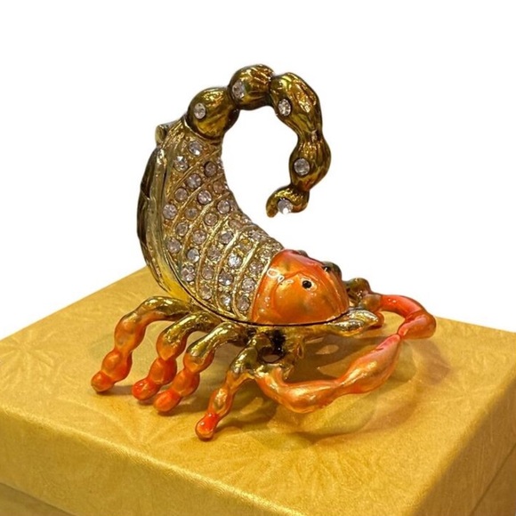 Tchotchke - Gold and Orange Scorpion Trinket Box NWT NIB - Picture 5 of 5